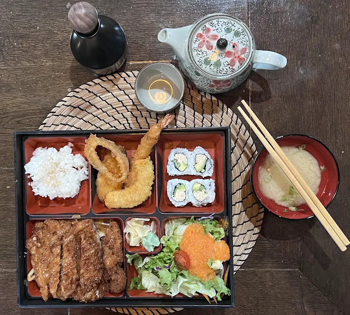 Tomo Sushi Picture 2