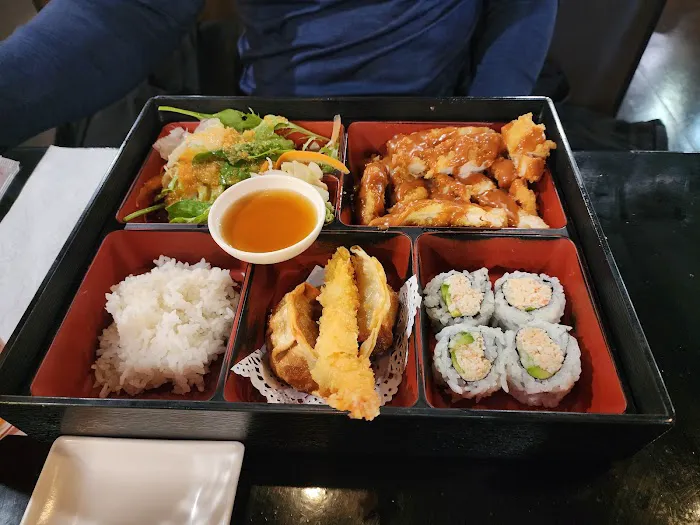 Tomo Sushi Picture 8