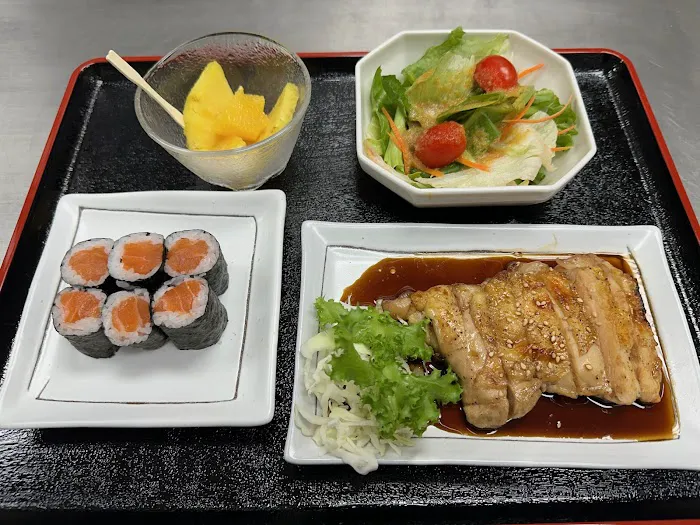 Azusa Sushi & Izakaya Picture 4