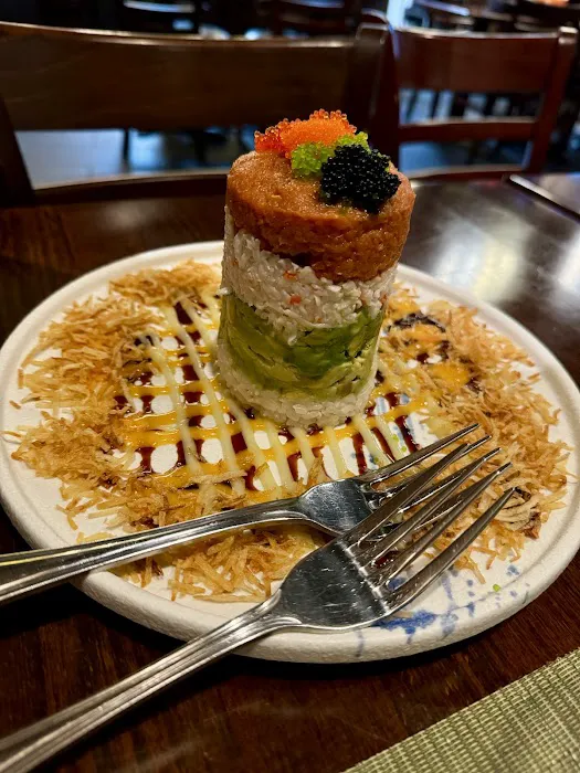 Tsunami Sushi and Grill Picture 4