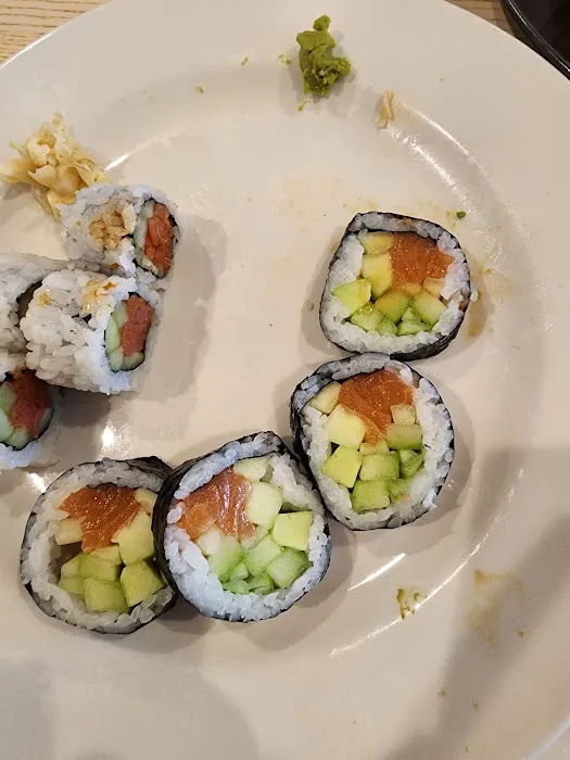 Sushi rollin' Picture 8