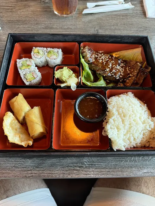 Adoriana sushi and asian grill Picture 1