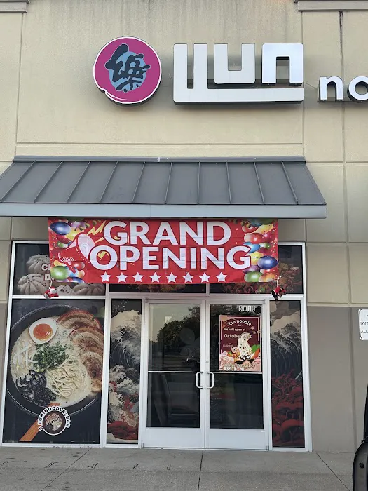 Fun noodle bar Picture 1