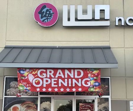 Fun noodle bar