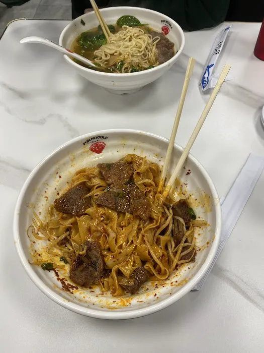 Fun noodle bar Picture 8