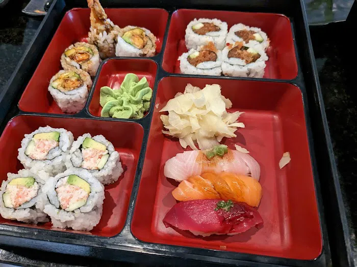Sushi Yamazaki Bar & Grill Picture 8