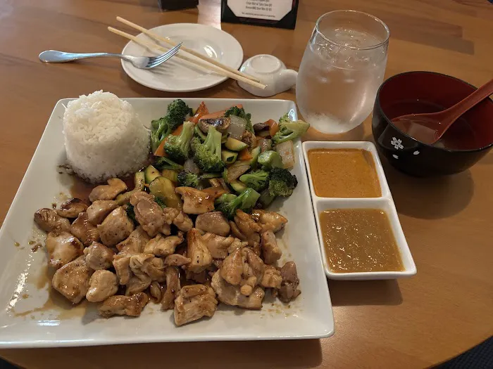 Yellowtail Sushi Bar & Steak Picture 9