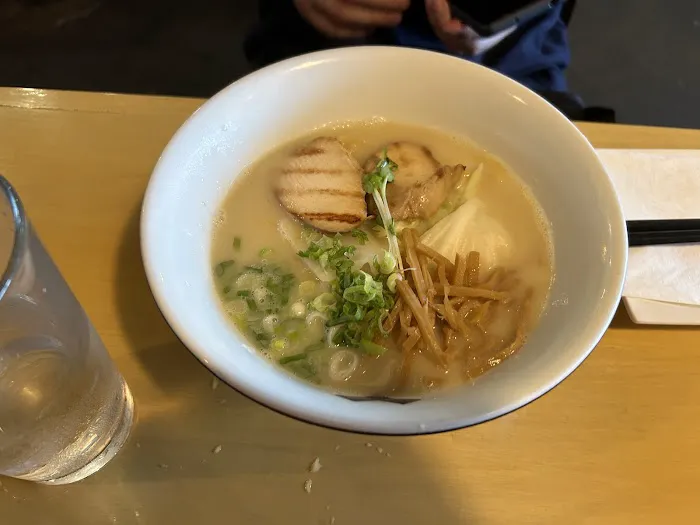 Ichigoh Ramen Lounge Picture 6