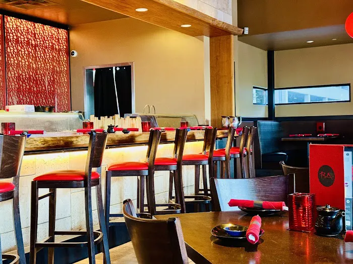 RA Sushi Bar Restaurant Picture 2