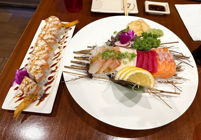 KANZI | Sushi & Hibachi Restaurant Picture 2