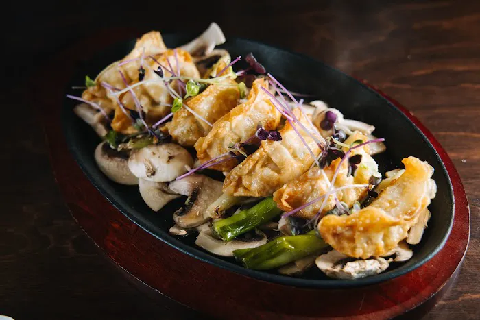 IWA Sushi Grill Picture 2