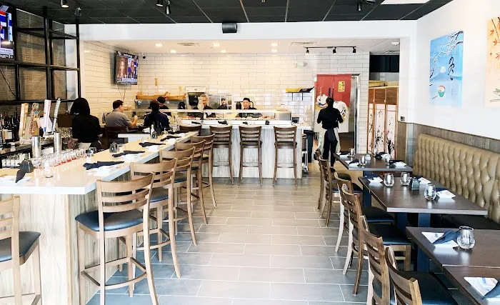 IWA Sushi Grill Picture 1