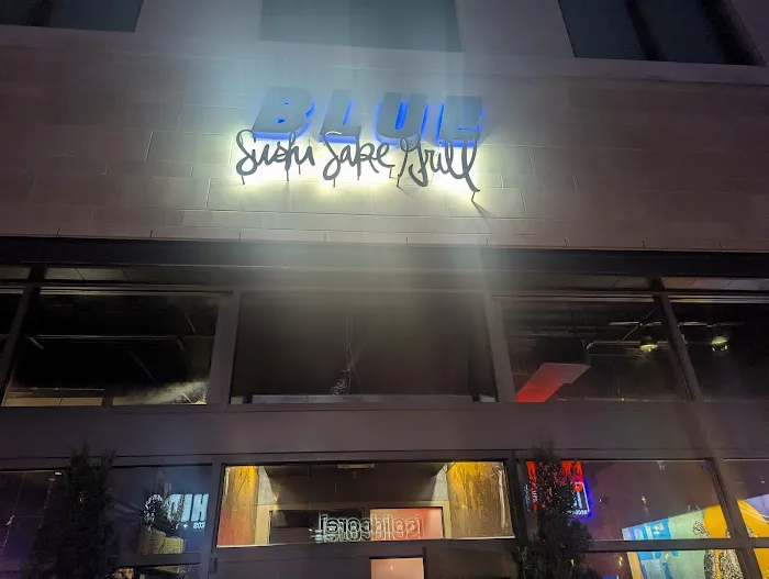 Blue Sushi Sake Grill Picture 9