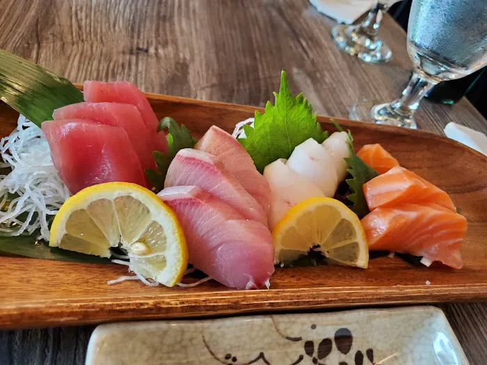 Sushi Sakana Uptown Picture 8