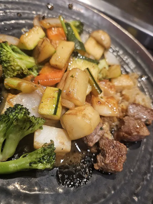 Sake Hibachi Sushi and Bar Picture 9