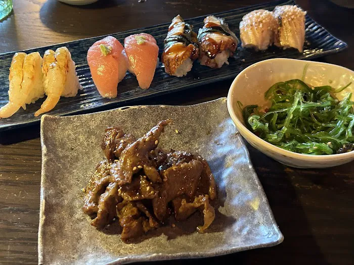 JingHe Japanese Restaurant Picture 7