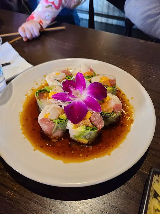 JingHe Japanese Restaurant Picture 8
