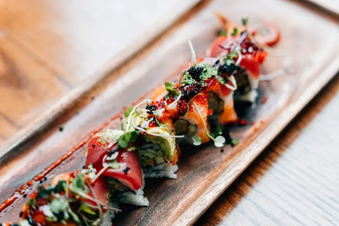 C Rolls Sushi Picture 4