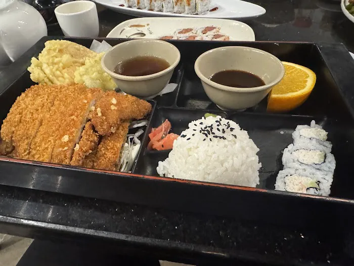 Genroku Sushi & Grill Picture 3