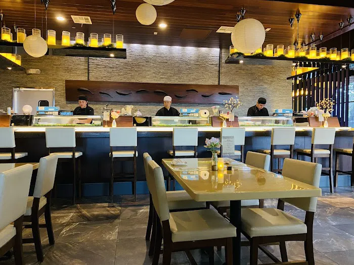 Sakura Sushi & Sake Bar Picture 5