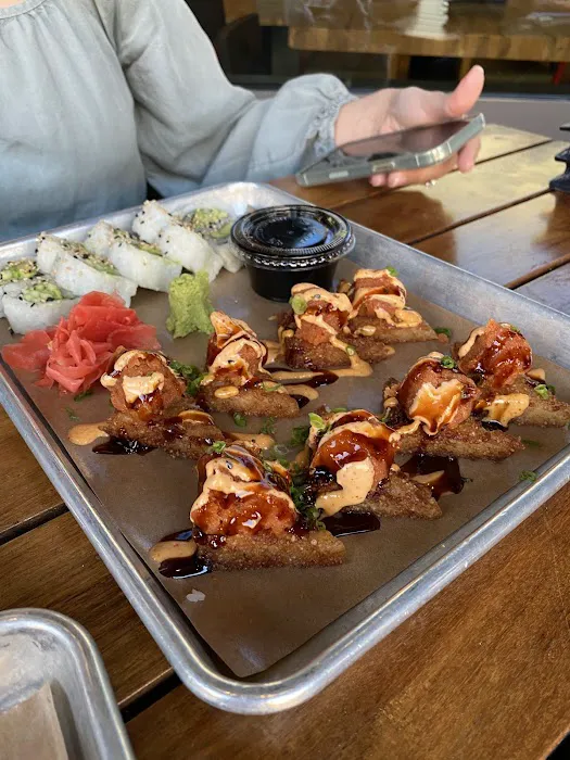 Horu Sushi Plano Picture 5