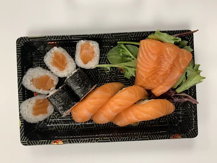 Oishi Sushi & Poke Bowl Picture 3