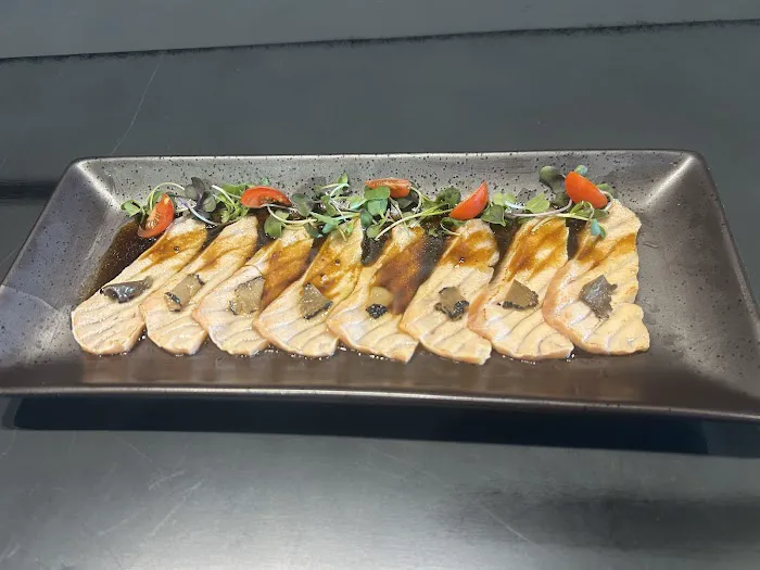 Hachi sushi & omakase Picture 4