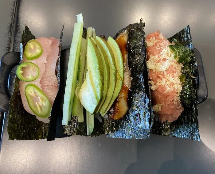 Hachi sushi & omakase Picture 8