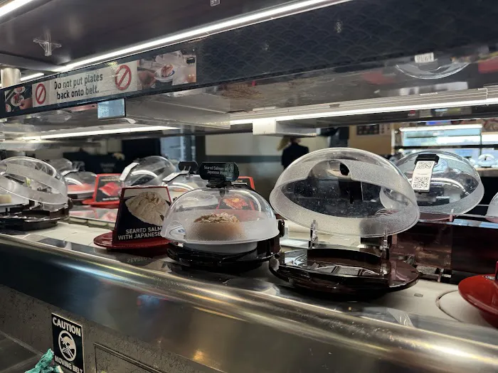 Kura Revolving Sushi Bar Picture 4