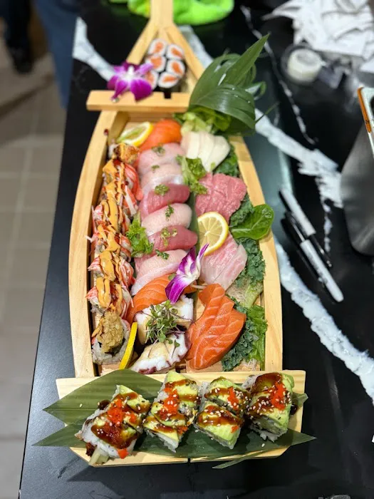 Hachi Ramen and Sushi Bar Picture 1