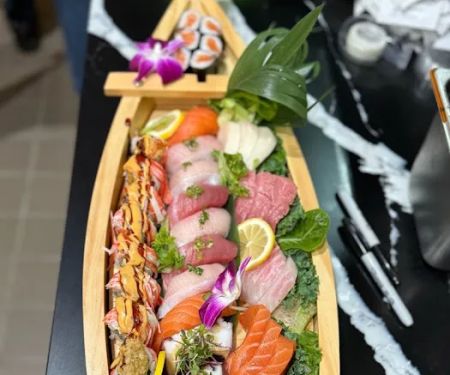 Hachi Ramen and Sushi Bar