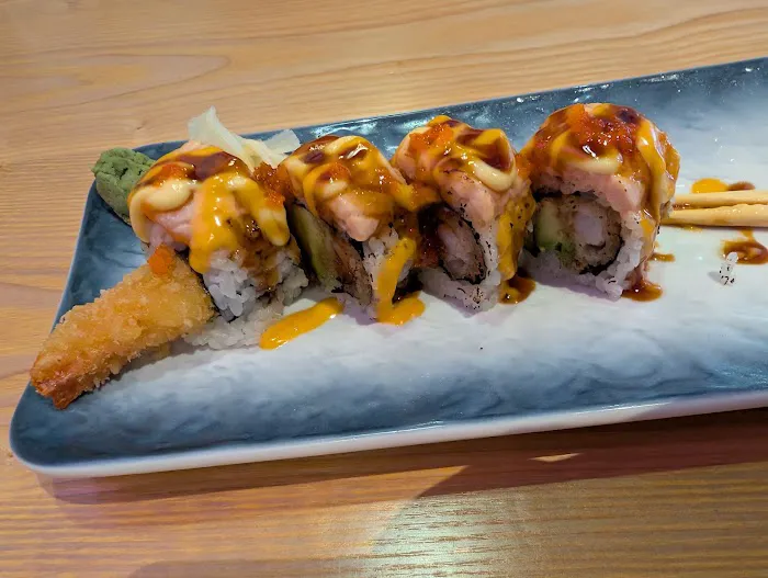 Hachi Ramen and Sushi Bar Picture 4