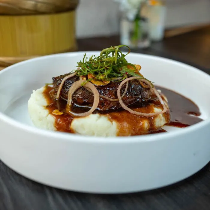 Yuzu Japanese Restaurant & Bar Picture 7