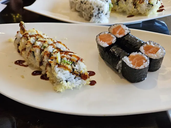 Hikari Sushi & Grill Japanese Restaurant Picture 4