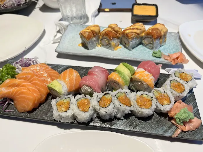 Muteki Ramen and Sushi Bar Picture 7