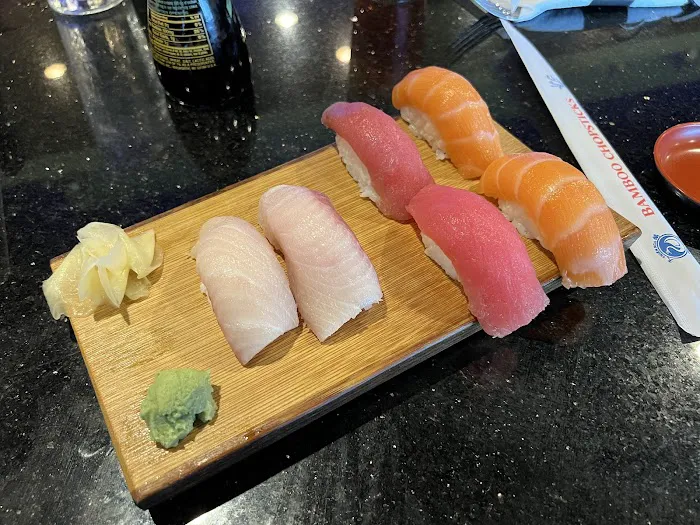 Sake Bomb Thai and Sushi Bar Picture 9