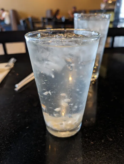 Sake Bomb Thai and Sushi Bar Picture 8