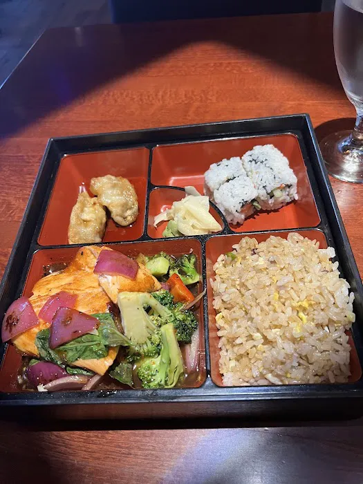 Thai Square Sushi Picture 10