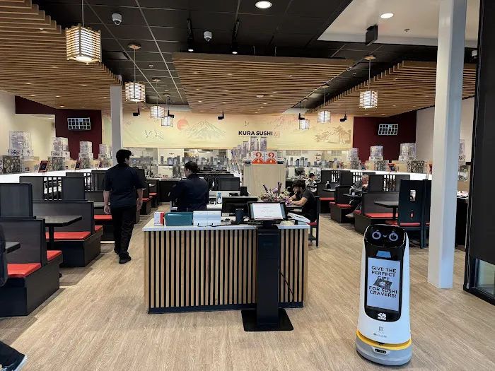 Kura Revolving Sushi Bar Picture 2