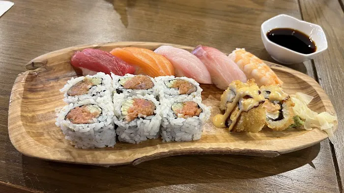 Koshi Sushi & Korean Restaurant Picture 5