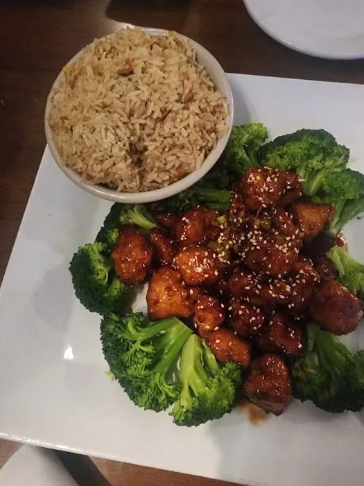 Tasu Asian Bistro & Sushi Bar Picture 7