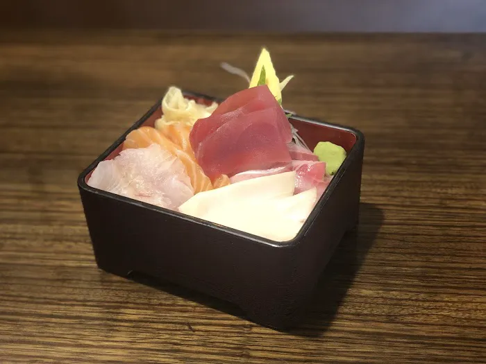 Genki Restaurant & Sushi Bar Picture 7