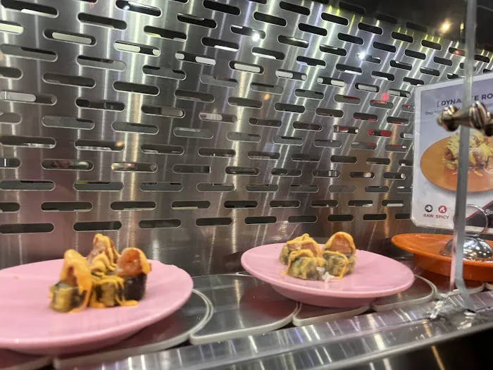 Rockin' Rolls Sushi Picture 1