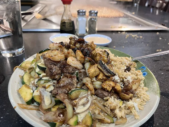 Umami Japanese Steakhouse Sushi Picture 4