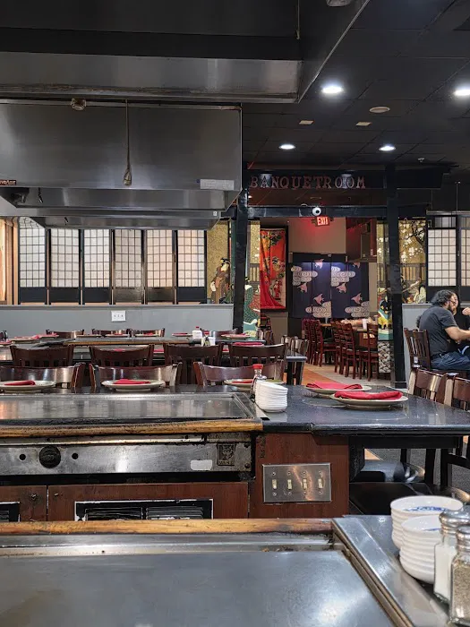 Umami Japanese Steakhouse Sushi Picture 8