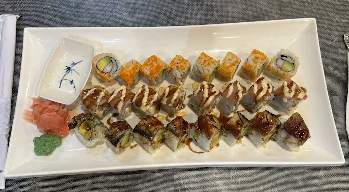 Akashi Sushi Picture 2