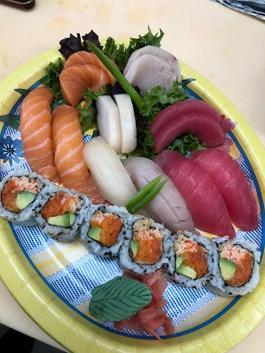 Likii Hibachi & Sushi Picture 3