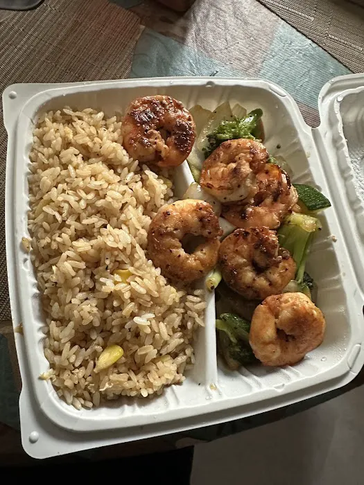 Likii Hibachi & Sushi Picture 2
