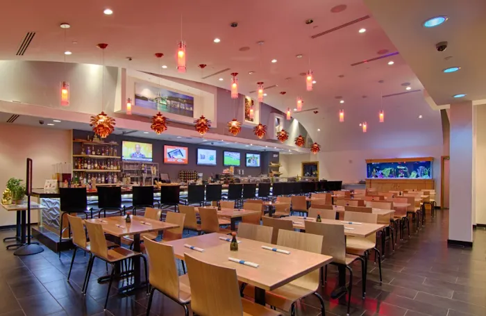 Spicy 9 Sushi Bar & Asian Restaurant Picture 2