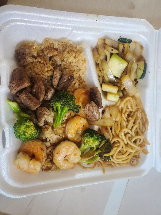 Sakura Japanese Steakhouse Picture 2